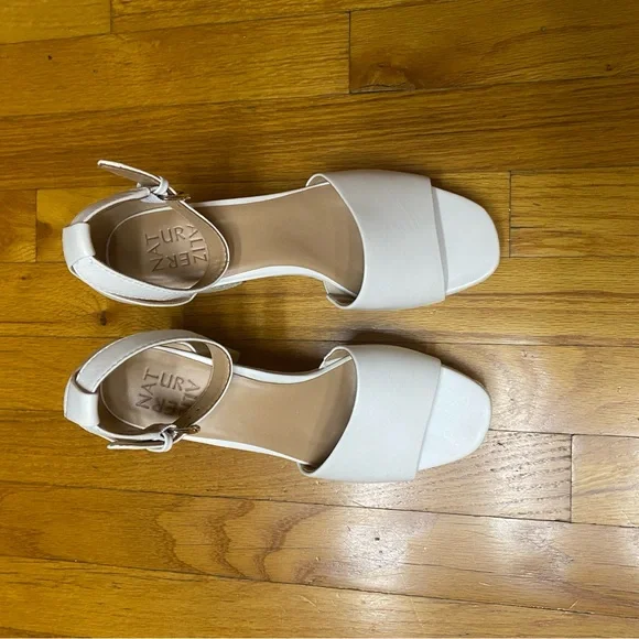 NWT Naturalizer Leather White/Ivory Block Heel Sandals (in original box) - Picture 7 of 11